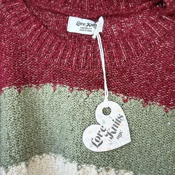 Color Block Seater Pullover - Picture 9 of 9